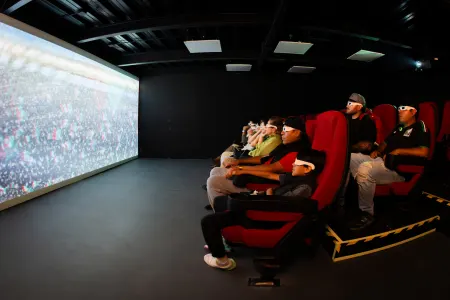 Legends : The Ultimate Football Experience